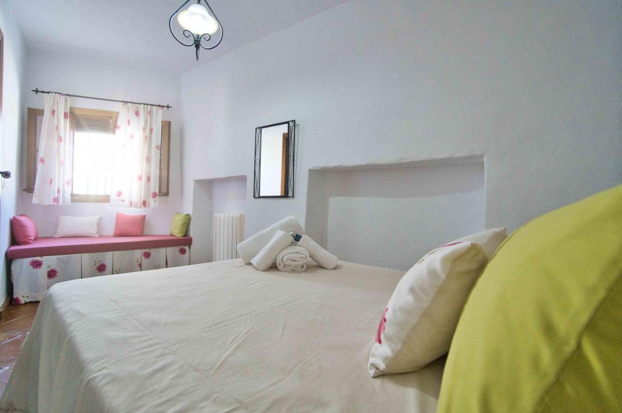 La Madronala Villa เอลกัสตอร์ ภายนอก รูปภาพ